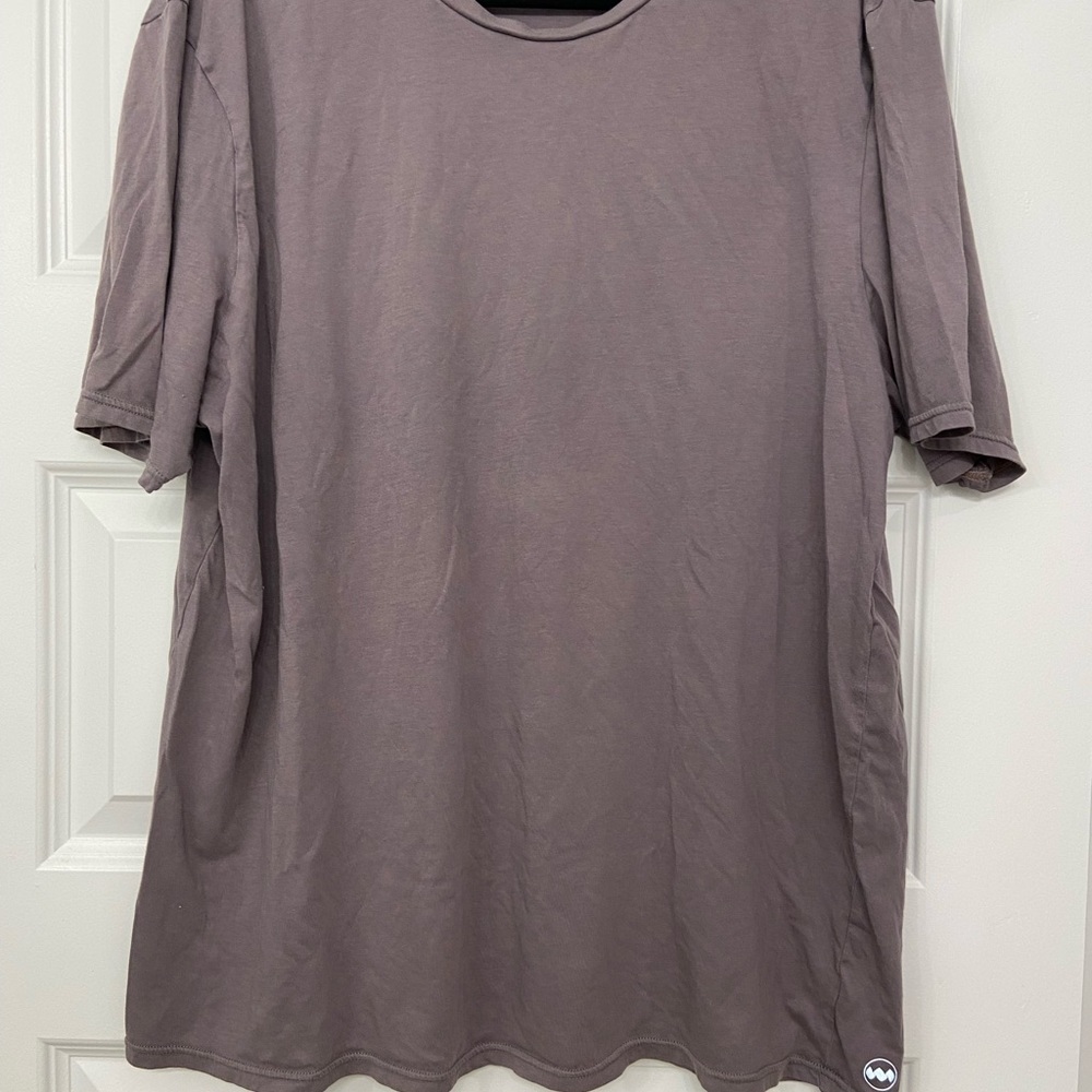 Janji Men's Taupe Short Sleeve Tee